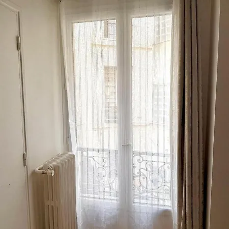 Cocon Au Coeur De Montmartre פריז