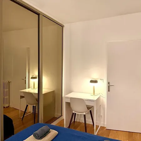 Cocon Au Coeur De Montmartre בית אירוח