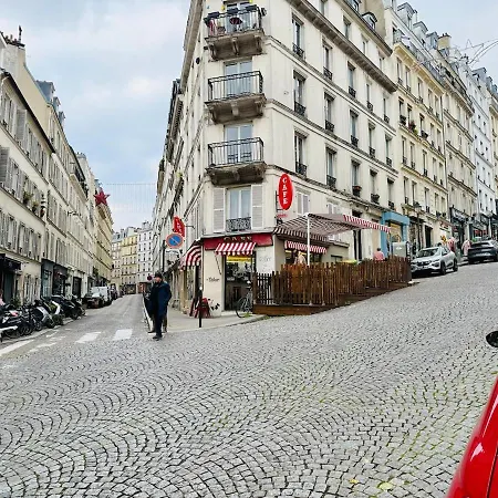 Cocon Au Coeur De Montmartre בית אירוח