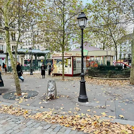 Cocon Au Coeur De Montmartre פריז