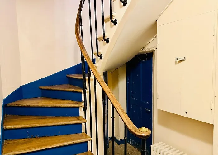 Cocon Au Coeur De Montmartre Париж