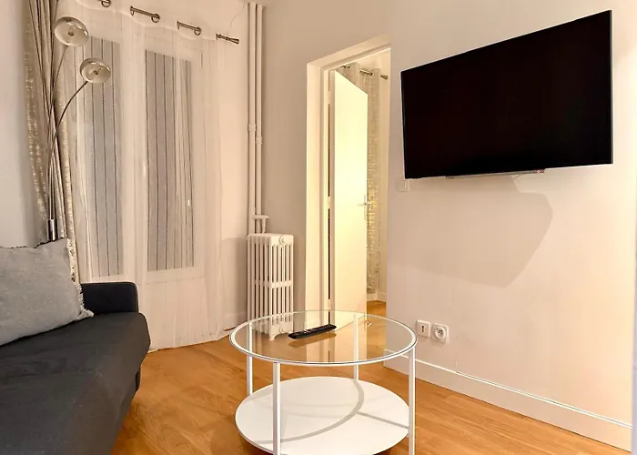 Cocon Au Coeur De Montmartre Проживание в семье *