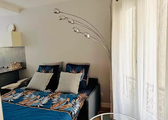 Проживание в семье Cocon Au Coeur De Montmartre