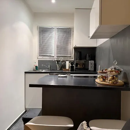 Cocon Au Coeur De Montmartre Homestay szállás